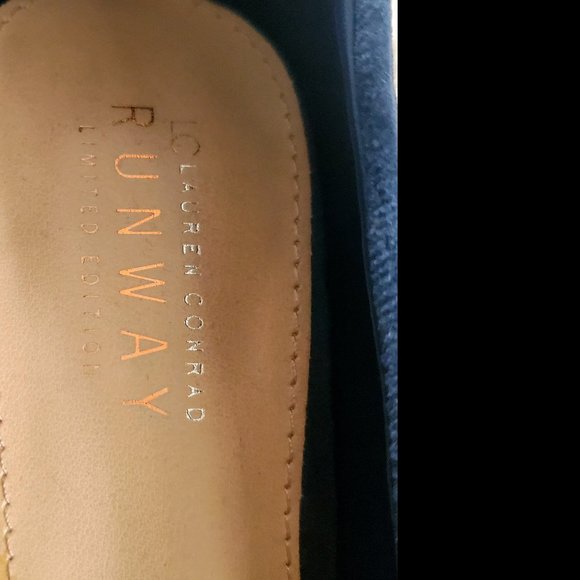 LC Lauren Conrad Runway Collection Velvet Women's High Heels NWB! - Picture 6 of 8